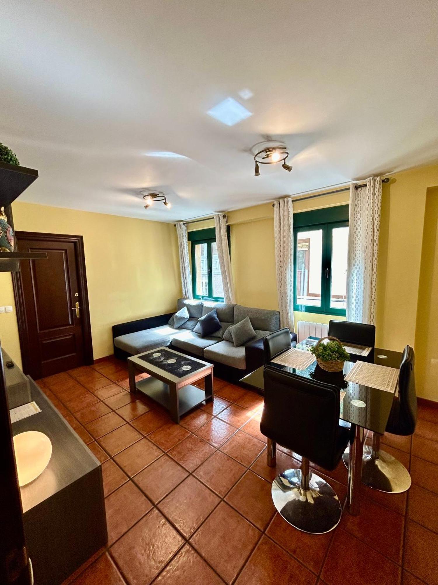 Altair Apartment กูดีเยโร ภายนอก รูปภาพ